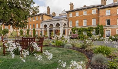 The exterior of the Oatlands Park Hotel