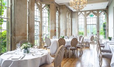 Dining at Foxhills Club & Resort